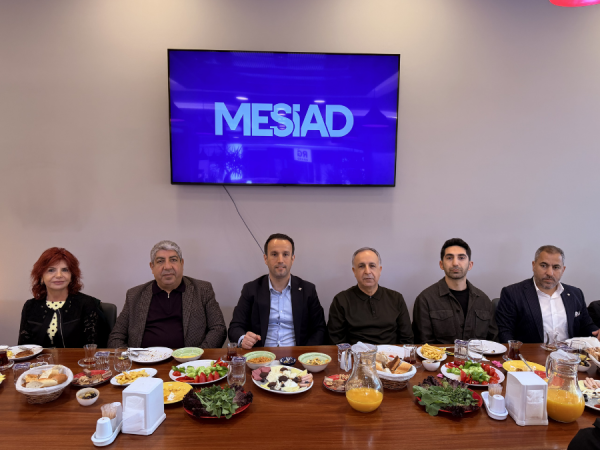 Çocuk Giyim Komitesi Kahvaltı Programı