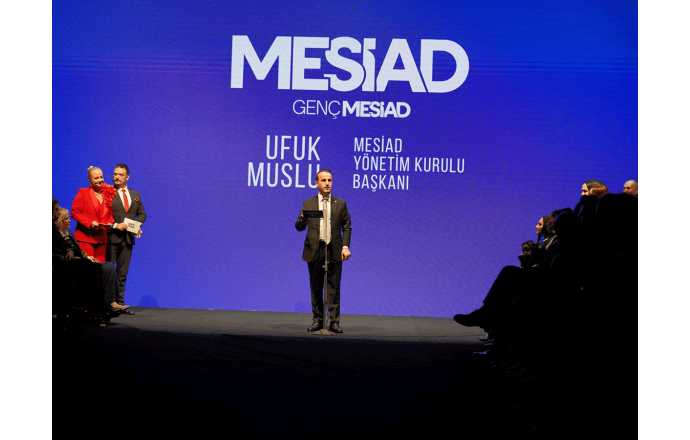 Genç Mesiad Gala Defilesi